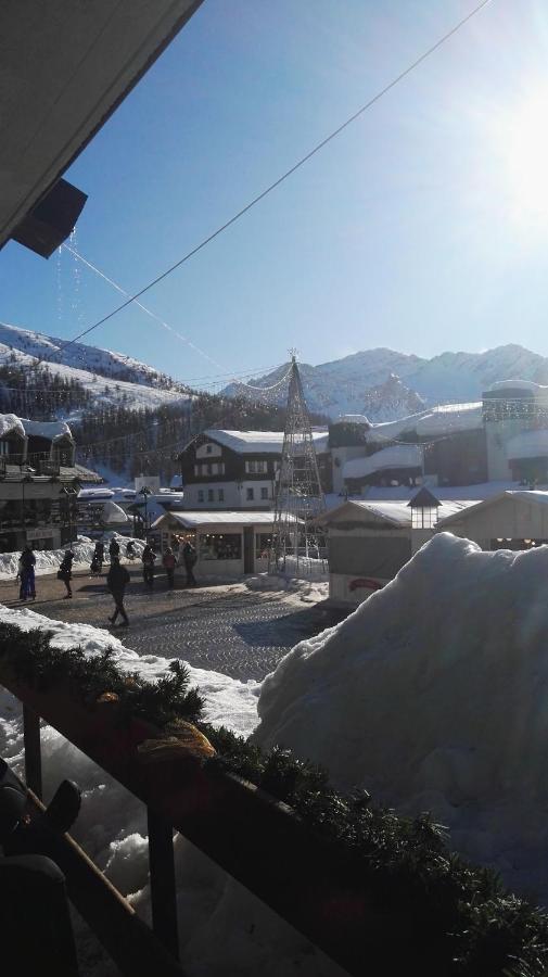 46 Vale C'E' Al Villaggio Olimpico Di Colle Sestriere Exterior foto
